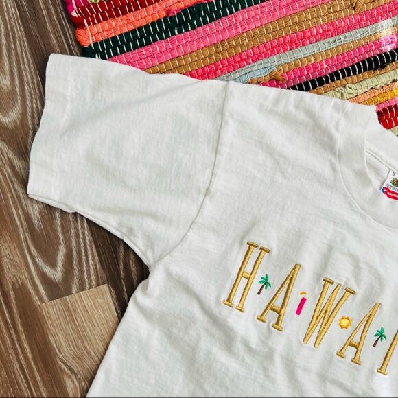 Vintage 80s 90s Single Stitch Hawaii Embroidered Fruit of the Loom Tee Shirt - Picture 5 of 10